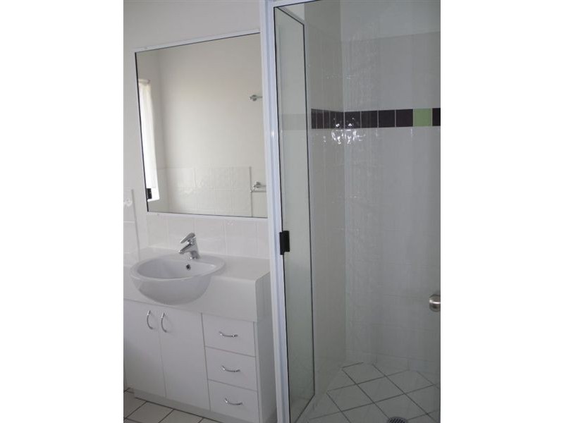 3 Carlow Close, Rural View QLD 4740
