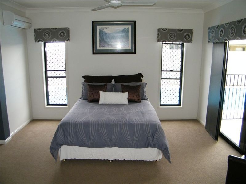 26 Gingham Street, Glenella QLD 4740