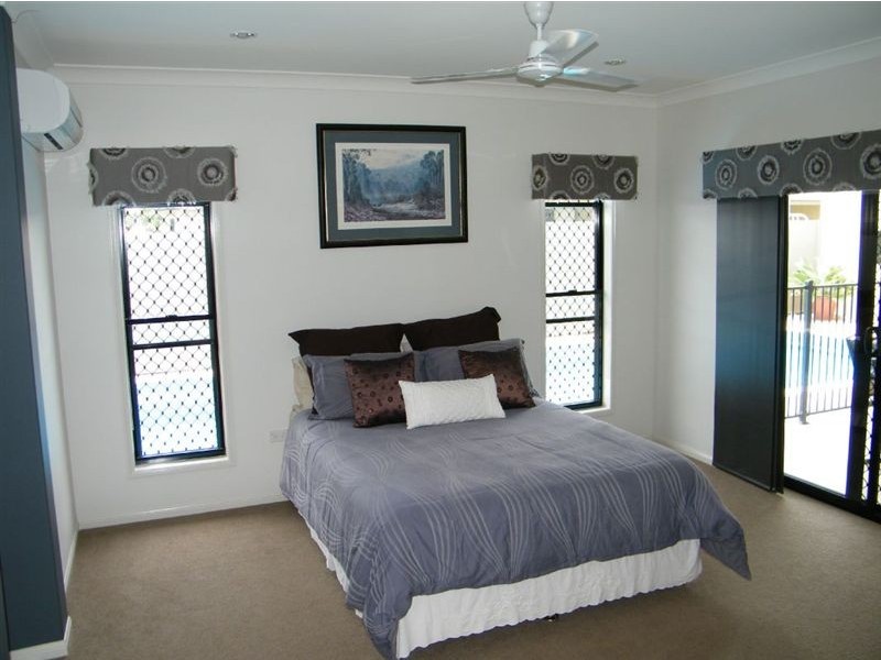 26 Gingham Street, Glenella QLD 4740