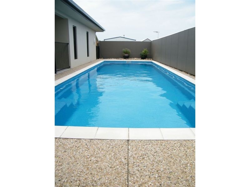 26 Gingham Street, Glenella QLD 4740