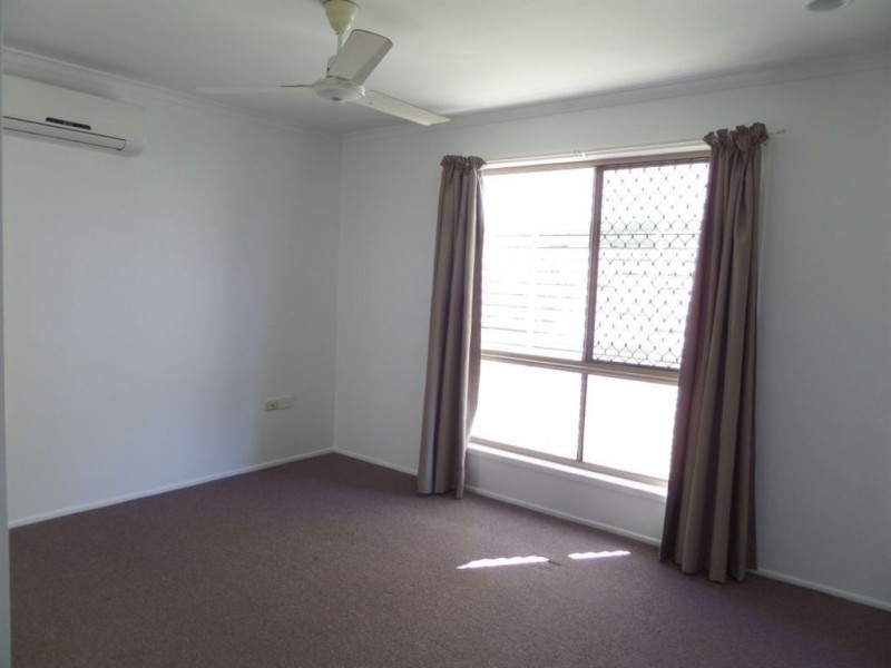 61 Broomdykes Drive, Beaconsfield QLD 4740