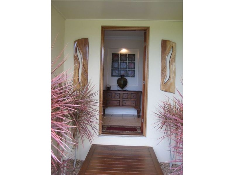 17 Madison Avenue, Glenella QLD 4740