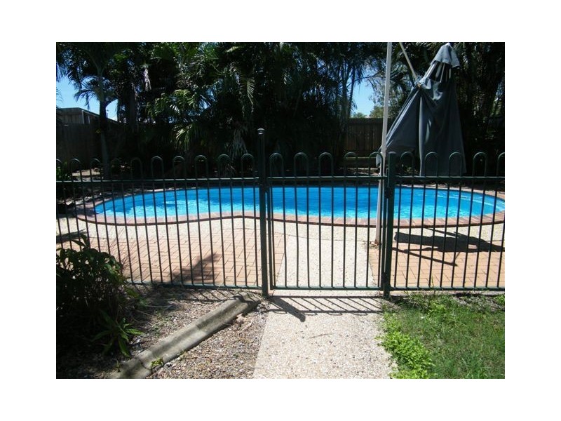 4 Parsons Street, Bucasia QLD 4750