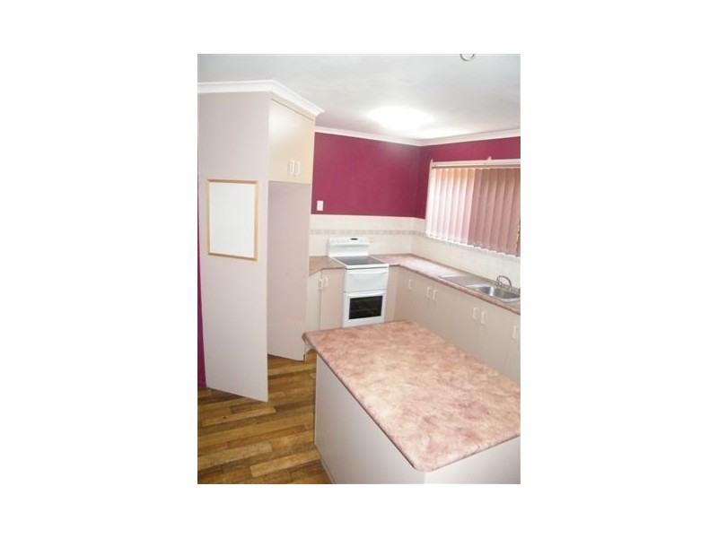 4 Parsons Street, Bucasia QLD 4750