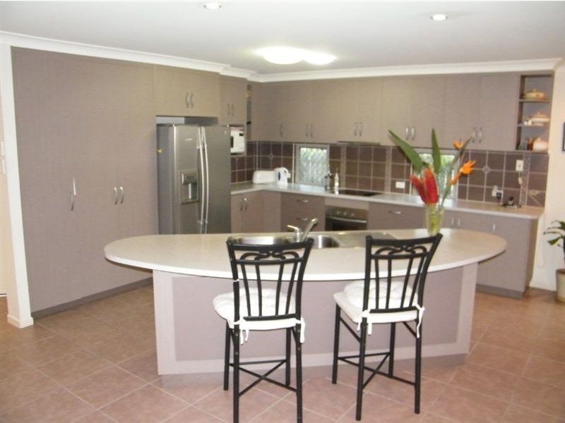 29 Cutfield Street, Glenella QLD 4740