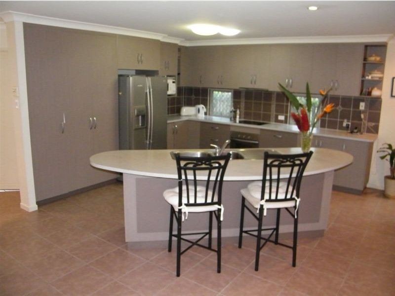 29 Cutfield Street, Glenella QLD 4740