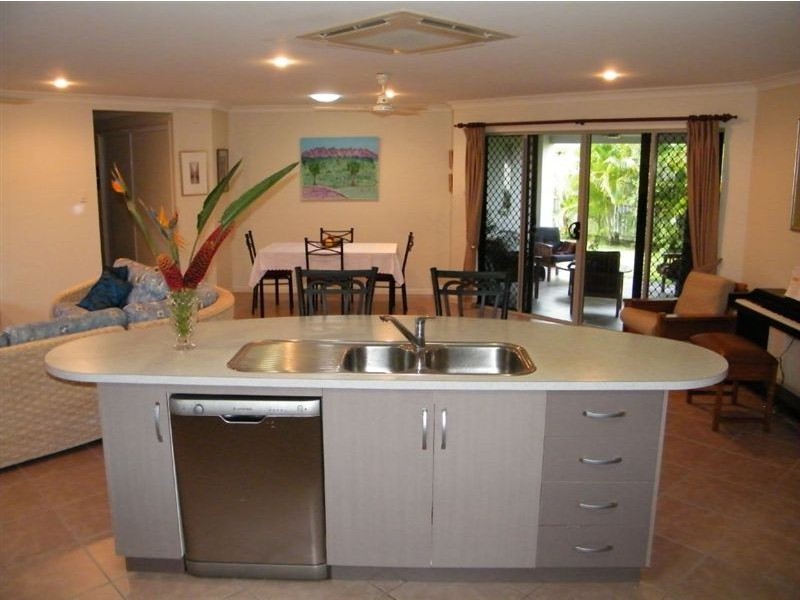 29 Cutfield Street, Glenella QLD 4740