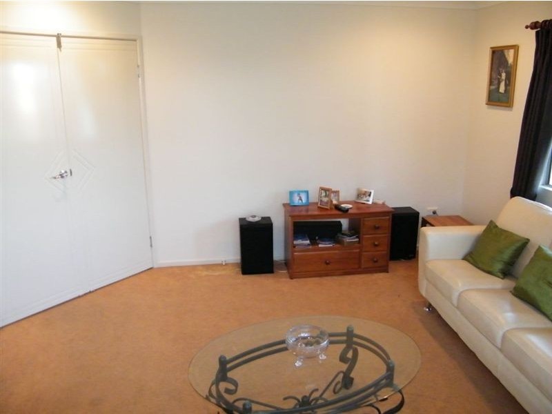 29 Cutfield Street, Glenella QLD 4740