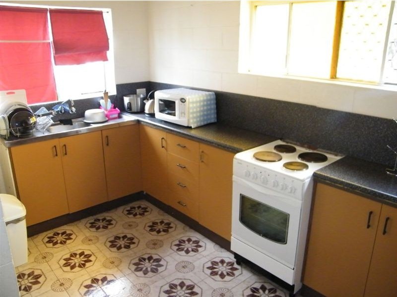 14 East Gordon Street, Mackay QLD 4740
