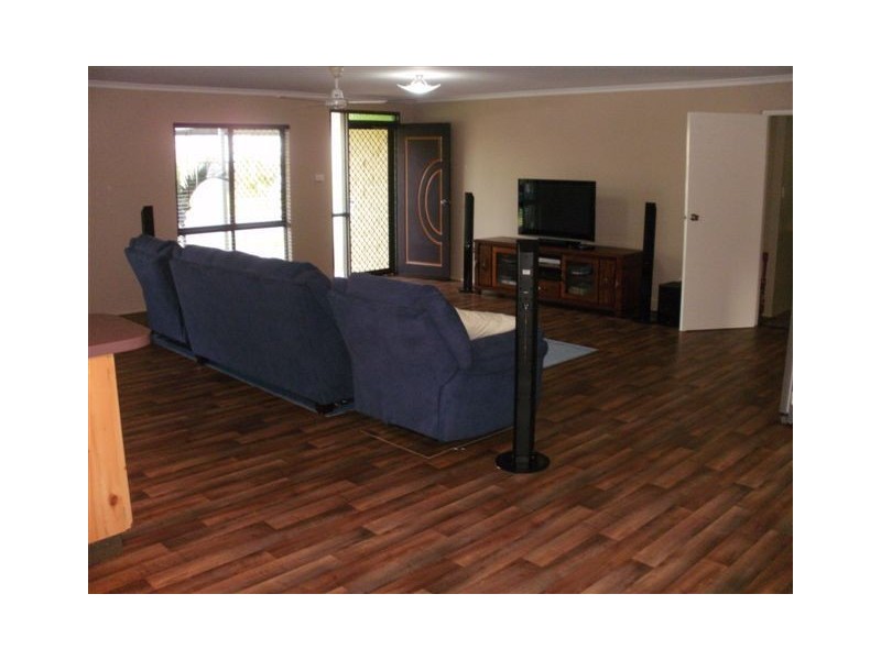 11 Maguire Street, Andergrove QLD 4740