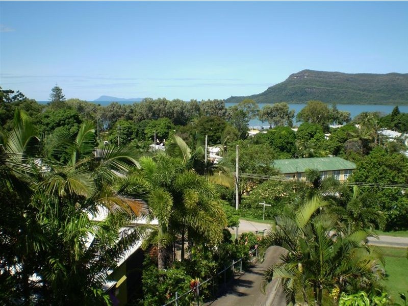 13 Coconut Grove Road, Ball Bay QLD 4741