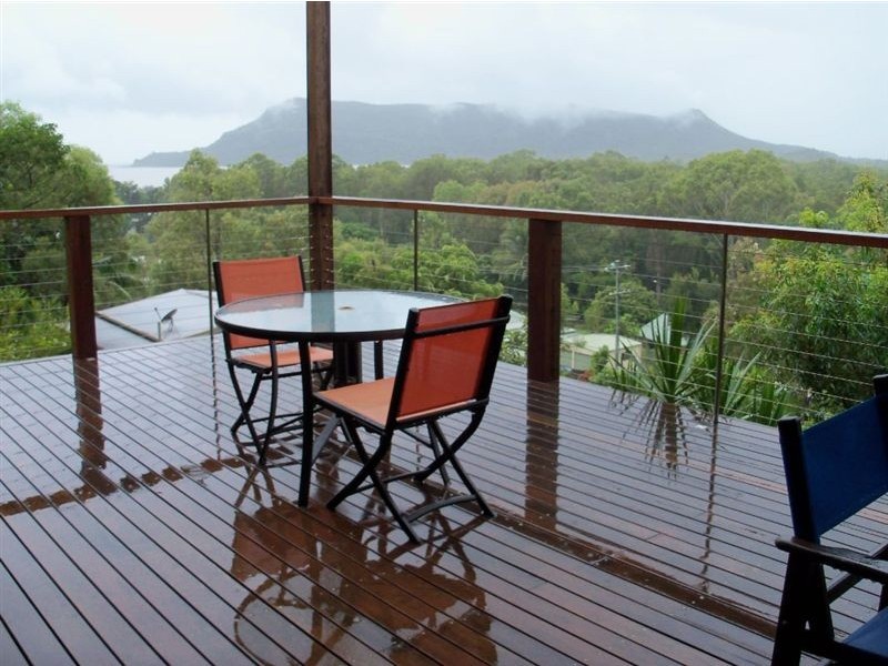 26-28 Milkins Street, Ball Bay QLD 4741