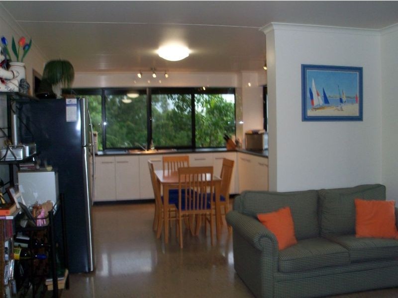 26-28 Milkins Street, Ball Bay QLD 4741