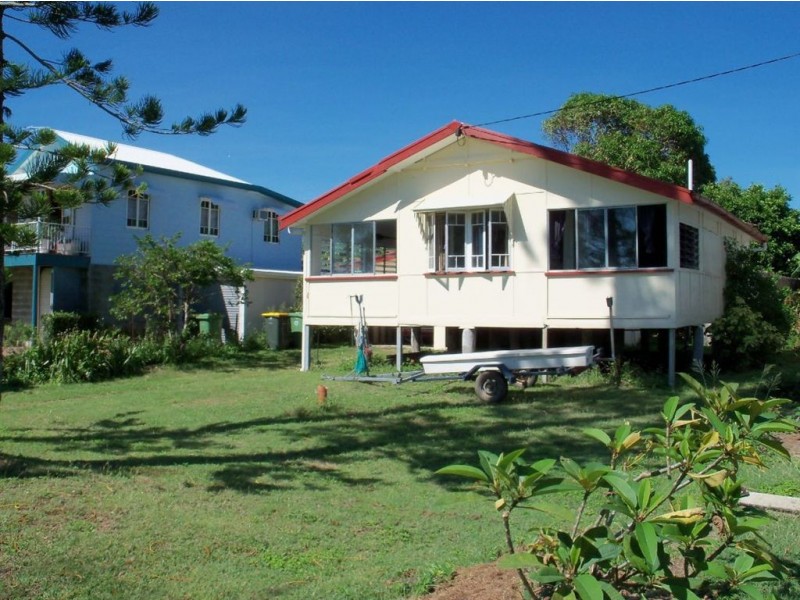 36 Poinciana Avenue, Seaforth QLD 4741