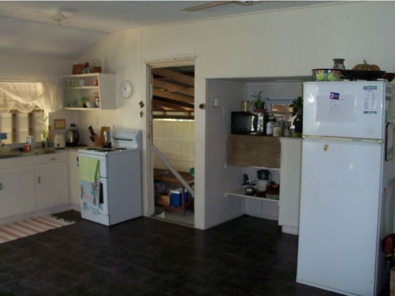 36 Poinciana Avenue, Seaforth QLD 4741