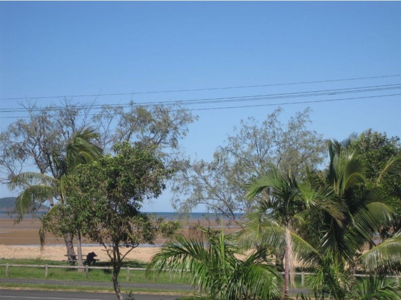 4/42 Binnington Esplanade, East Mackay QLD 4740