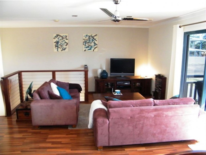 1/25 Beach Road, Dolphin Heads QLD 4740