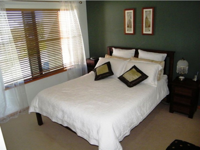 1/25 Beach Road, Dolphin Heads QLD 4740