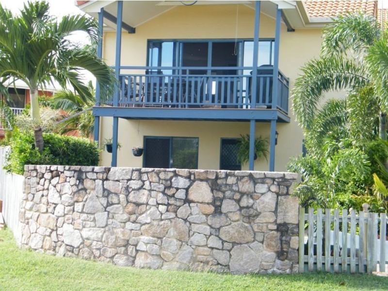 1/25 Beach Road, Dolphin Heads QLD 4740