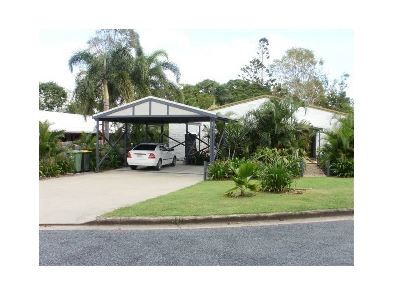 10 Cook Street, Bucasia QLD 4750