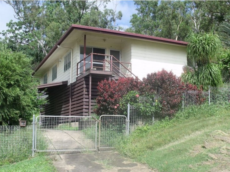27 Langdon Street, Sarina QLD 4737