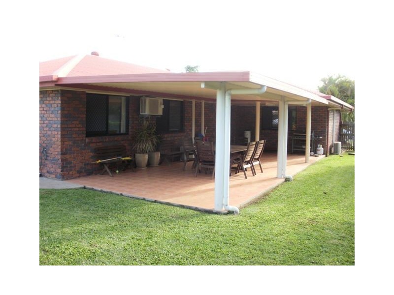 23 Windsor Street, Glenella QLD 4740