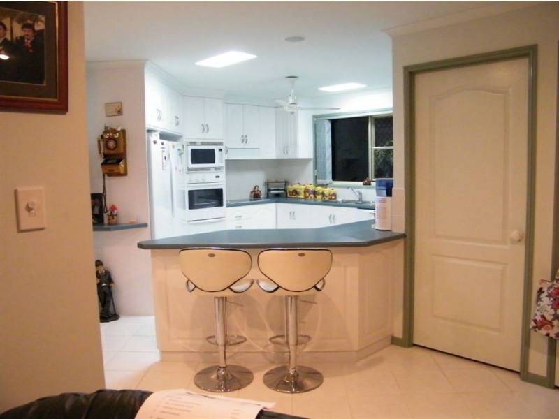 17 Dumfries Court, Beaconsfield QLD 4740