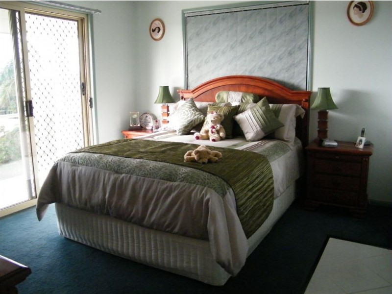 17 Dumfries Court, Beaconsfield QLD 4740