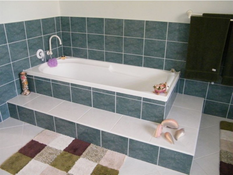 17 Dumfries Court, Beaconsfield QLD 4740