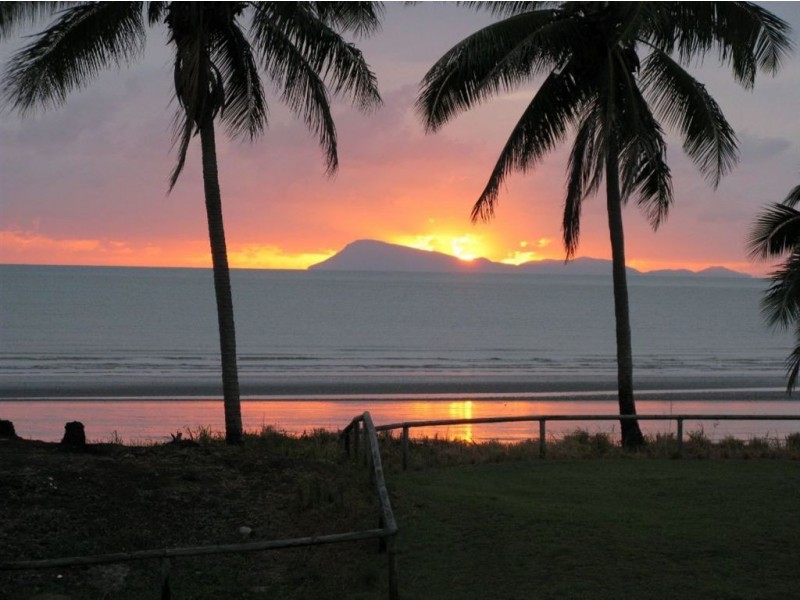 32 Poinciana Avenue, Seaforth QLD 4741