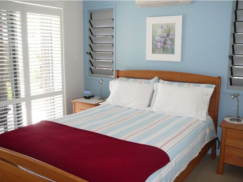 32 Poinciana Avenue, Seaforth QLD 4741