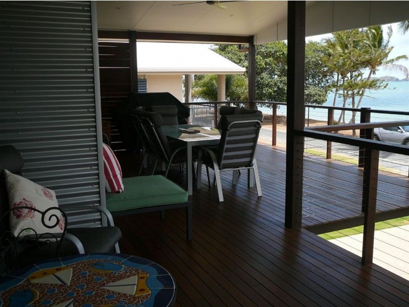 32 Poinciana Avenue, Seaforth QLD 4741