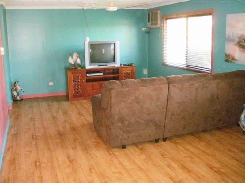 11 Jasmine Street, Andergrove QLD 4740