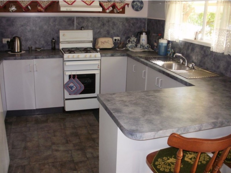 6 Kinchant Dam Road, North Eton QLD 4741