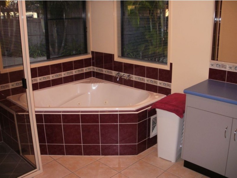 21 Raleigh Street, Ooralea QLD 4740