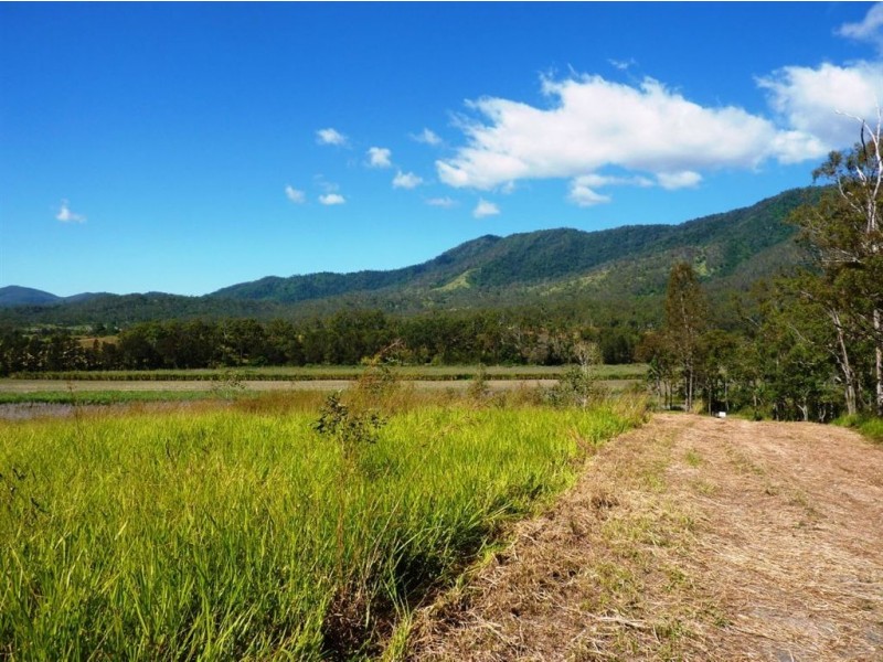 6158 Mackay Eungella Road, Finch Hatton QLD 4756