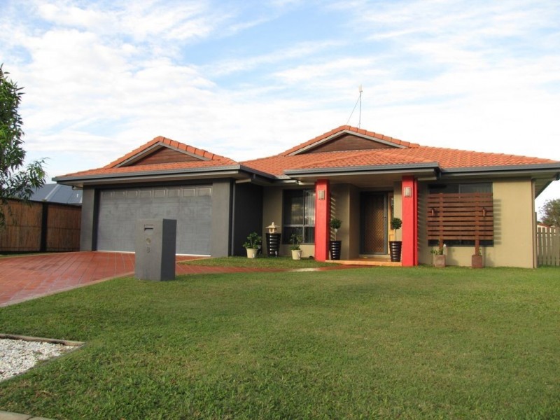 8 Cumming Court, Glenella QLD 4740