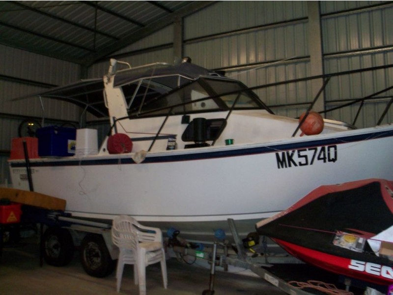 8 Ward Esplanade, Ball Bay QLD 4741