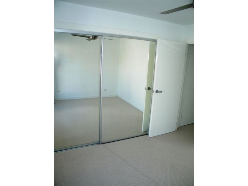 9/2 Belangason Way, Shoal Point QLD 4750