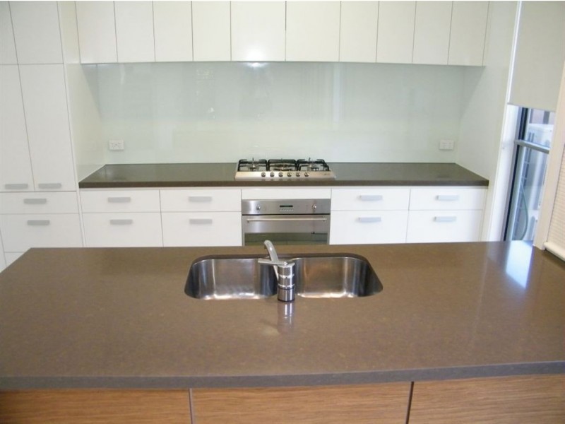 2/2 Belangason Way, Shoal Point QLD 4750