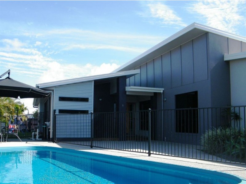 1 Gingham Street, Glenella QLD 4740