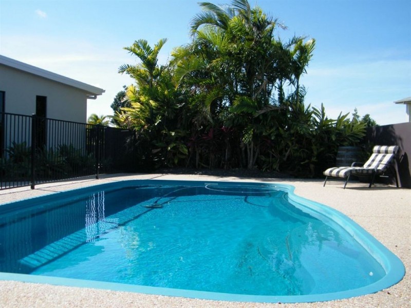 1 Gingham Street, Glenella QLD 4740