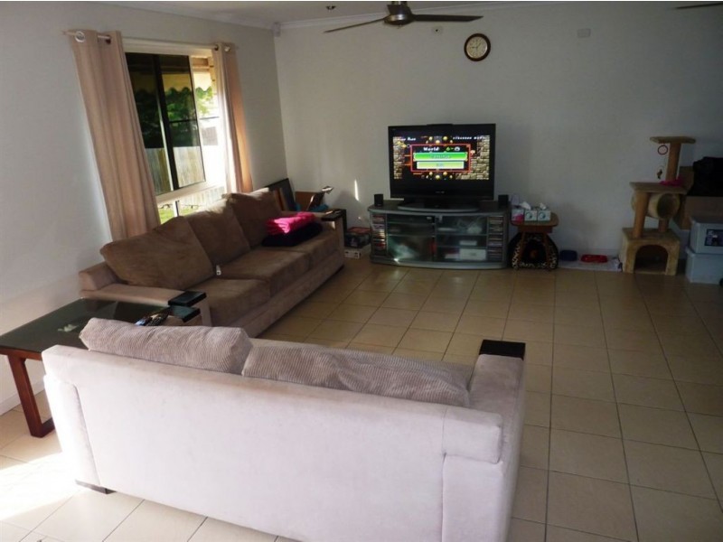 6 Alberta Street, Mirani QLD 4754