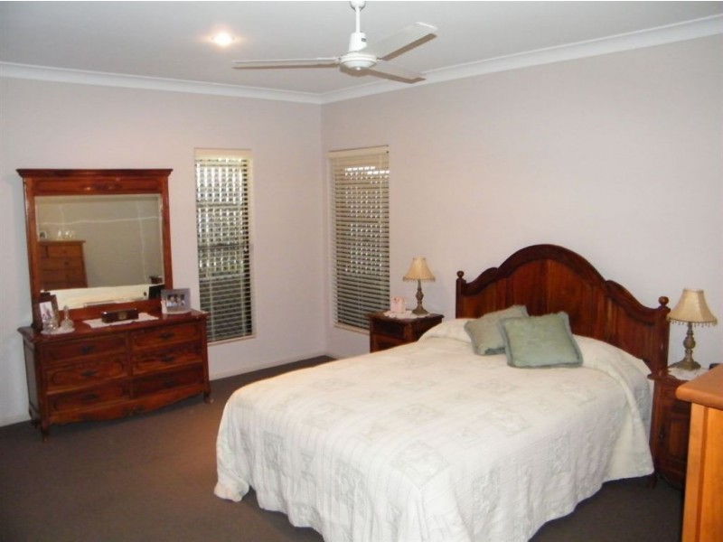 29 Wilcox Street, Eimeo QLD 4740