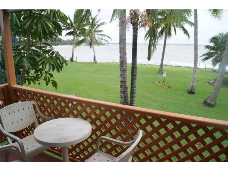 248-6 Beach Road, Dolphin Heads QLD 4740