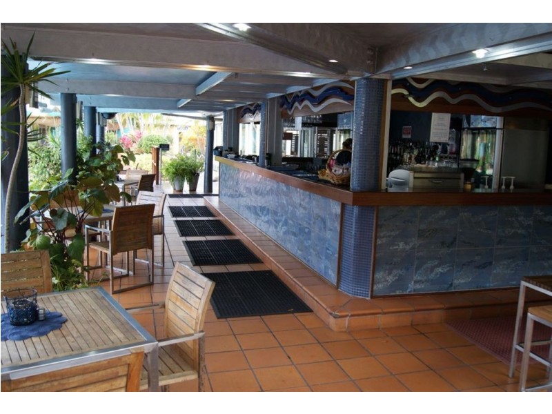 248-6 Beach Road, Dolphin Heads QLD 4740