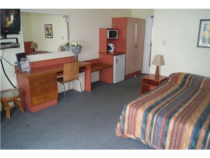 248-6 Beach Road, Dolphin Heads QLD 4740