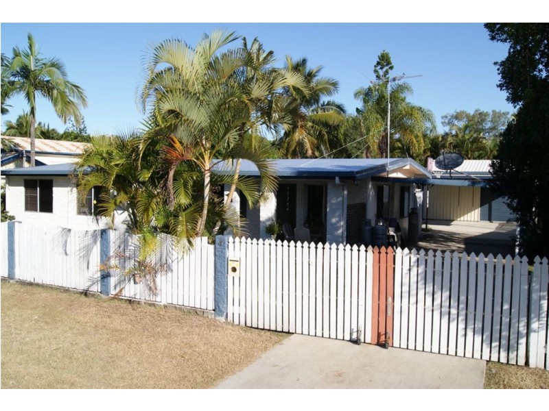 4 Teal Street, Slade Point QLD 4740