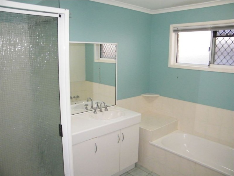 6/66 Banksia Avenue, Andergrove QLD 4740