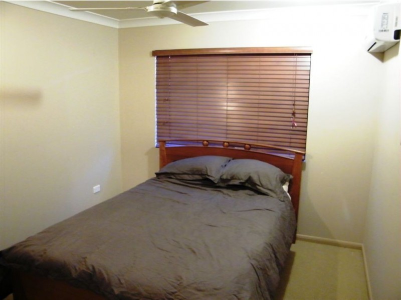 19 Cutfield Street, Glenella QLD 4740